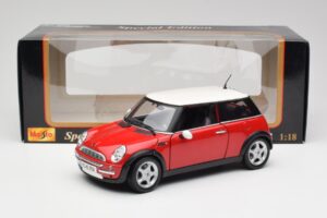 Mini Cooper R50 Rosso Maisto 1:18 31619 Pressofusione — immagine 2 di 8