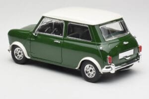 Mini Cooper S British Racing Verde & Old English Bianco Solido 1:18 8021 Pressofusione — immagine 7 di 8