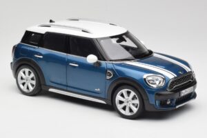 Mini Countryman F60 Island Blu & Bianco Kyosho 1:18 80432447940 Pressofusione — immagine 6 di 8