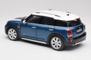 Mini Countryman F60 Island Blu & Bianco Kyosho 1:18 80432447940 Pressofusione — immagine 7 di 8