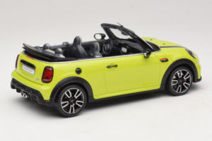 Mini JCW Cabrio F57 Zesty Yellow C5H Otto 1:18 OT1303 Resina — immagine 2 di 6