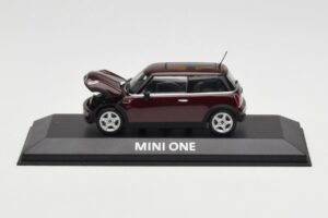 Mini One R50 Rosso Scuro Con Tetto Nero Minichamps 1:43 MINI008 Pressofusione — immagine 5 di 5