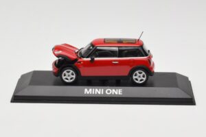 Mini One R50 Rosso Con Tetto Rosso Minichamps 1:43 MINI001 Pressofusione — immagine 5 di 5