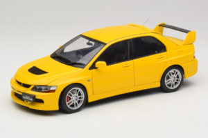 Mitsubishi Lancer Evolution IX GSR Giallo AUTOart 1:18 77192 Pressofusione