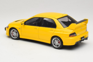 Mitsubishi Lancer Evolution IX GSR Giallo AUTOart 1:18 77192 Pressofusione — immagine 7 di 8