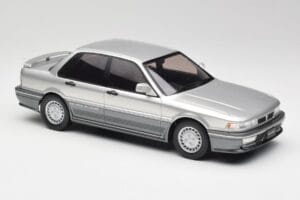 Mitsubishi Galant VR-4 Argento IXO 1:18 18CMC191 Pressofusione — immagine 4 di 6