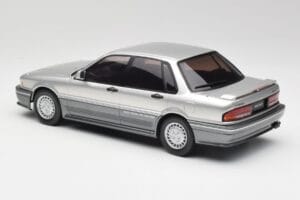 Mitsubishi Galant VR-4 Argento IXO 1:18 18CMC191 Pressofusione — immagine 5 di 6