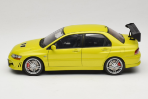 Mitsubishi Lancer Evo VII Mustard Yellow AUTOart 1:18 77166 Pressofusione — immagine 4 di 8