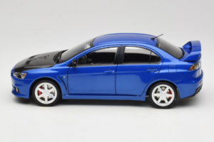 Mitsubishi Lancer Evolution X Blu OEM 1:18 MLE01 Pressofusione — immagine 4 di 8