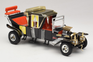 Munsters Koach Nero ERTL 1:18 33036 Pressofusione — immagine 4 di 6