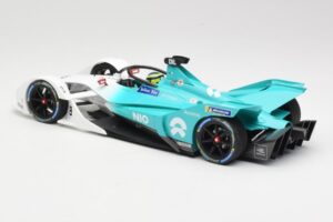 NIO 004 Team NIO #8 T. Dillmann Formula E Season 5 2019 Minichamps 1:18 114180008 Pressofusione — immagine 5 di 6