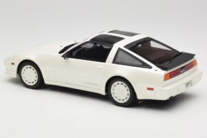 Nissan 300ZX Turbo Z31 Shiro Edition White Pearl Otto 1:18 OT1181 Resina — immagine 5 di 6