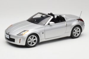 Nissan 350Z Z33 Roadster Diamond Argento AUTOart 1:18 77371 Pressofusione