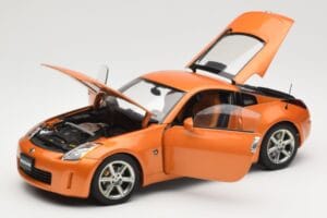Nissan 350Z Z33 Sunset Orange AUTOart 1:18 77312 Pressofusione — immagine 2 di 8