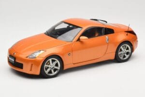 Nissan 350Z Z33 Sunset Orange AUTOart 1:18 77312 Pressofusione