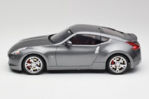 Nissan 370Z Z34 Gun Metallic Otto 1:18 OT465 Resina — immagine 3 di 6