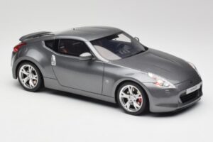 Nissan 370Z Z34 Gun Metallic Otto 1:18 OT465 Resina — immagine 4 di 6