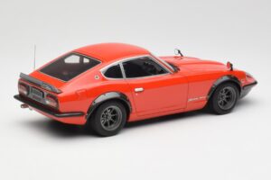 Nissan Fairlady 240ZG Rosso Otto 1:18 OT457 Resina — immagine 2 di 6