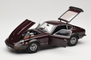 Nissan Fairlady 240Z-G S30 Bordeaux Kyosho 1:18 08212M Pressofusione — immagine 2 di 8