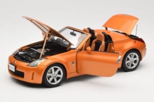 Nissan Fairlady Z Z33 Roadster Sunset Orange AUTOart 1:18 77377 Pressofusione — immagine 2 di 8