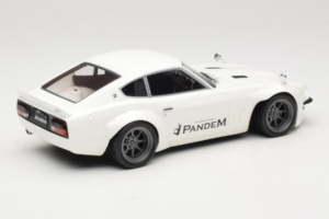 Nissan Fairlady Z Z34 Pandem Otto 1:18 OT1167 Resina — immagine 2 di 6
