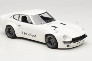 Nissan Fairlady Z Z34 Pandem Otto 1:18 OT1167 Resina — immagine 4 di 6