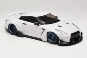Nissan GT-R R35 Boost Wars 2 Bianco Jp Kraemo 1:18 KRAEMO001 Pressofusione — immagine 5 di 7