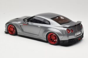 Nissan GT-R R35 Prior Design Grigio GT Spirit 1:18 GT243 Resina — immagine 5 di 6