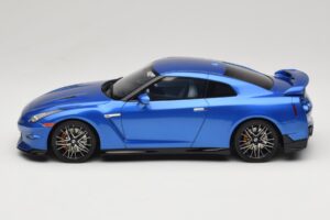 Nissan GT-R R35 Skyline Edition Bayside Blue GT Spirit 1:18 GT521 Resina — immagine 3 di 6