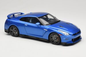 Nissan GT-R R35 Skyline Edition Bayside Blue GT Spirit 1:18 GT521 Resina — immagine 4 di 6