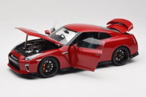 Nissan GT-R R35 Track Edition NISMO Vibrant Red MotorHelix 1:18 M83511 Pressofusione — immagine 2 di 8