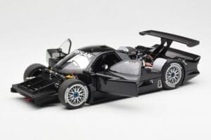 Nissan R390 GT1 #0 24 Hours of Le Mans 1998 AUTOart 1:18 89878 Pressofusione — immagine 2 di 8