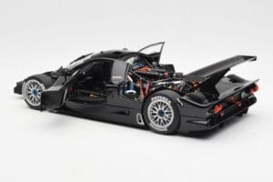 Nissan R390 GT1 #0 24 Hours of Le Mans 1998 AUTOart 1:18 89878 Pressofusione — immagine 5 di 8