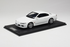 Nissan Silvia S15 Spec-S Bianco Cracked Plexi One Model 1:18 REMC034 Pressofusione — immagine 2 di 7