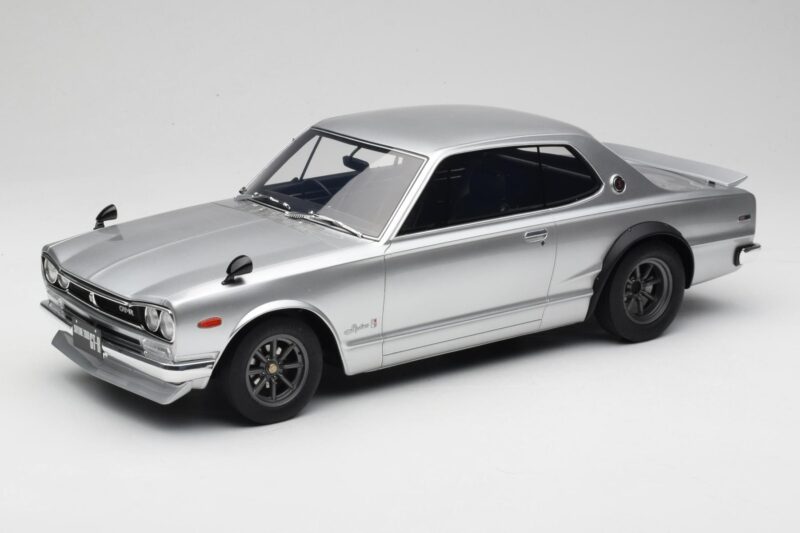 Nissan Skyline C10 2000 GT-R Argento Otto 1:12 G094 Resina