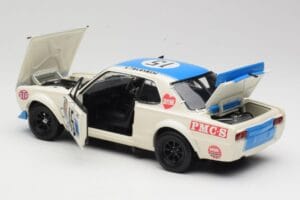 Nissan Skyline 2000GT-R KPGC10 #15 K. Takahashi Nissan Works JTCC 1972 Kyosho 1:18 08122B Pressofusione — immagine 5 di 8