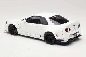 Nissan Skyline GT-R BNR34 by KRC Pearl White Otto 1:18 OT1135 Resina — immagine 5 di 6
