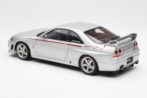 Nissan Skyline GT-R R33 R-Tune Argento AUTOart 1:18 77326 Pressofusione — immagine 7 di 8