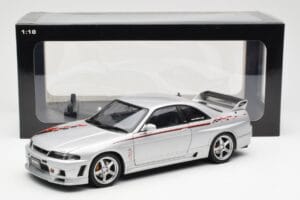 Nissan Skyline GT-R R33 R-Tune Argento AUTOart 1:18 77326 Pressofusione — immagine 8 di 8