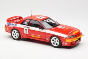 Nissan Skyline GT-R R32 #1 J. Richards / M. Skaife Bathurst 1000 Winner 1992 AUTOart 1:18 89279 Pressofusione — immagine 6 di 8