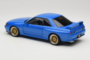 Nissan Skyline GT-R R32 V-Spec II Tuned Blu AUTOart 1:18 77415 Pressofusione — immagine 7 di 8