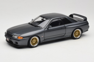Nissan Skyline GT-R R32 V-Spec II Tuned Gun Grey Metallic AUTOart 1:18 77417 Pressofusione