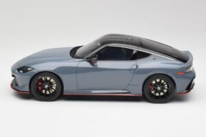 Nissan Z RZ34 NISMO Stealth Grigio GT Spirit 1:18 GT484 Resina — immagine 3 di 6
