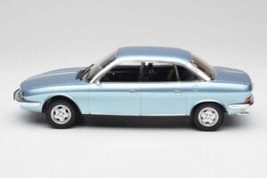 NSU Ro80 Blu Metallic Minichamps 1:18 151015400 Pressofusione — immagine 3 di 6
