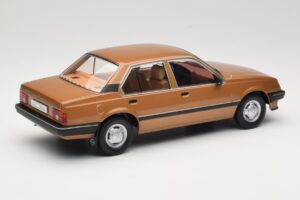 Opel Ascona C Berlina Beige Metallic MCG 1:18 MCG18459 Pressofusione — immagine 2 di 6