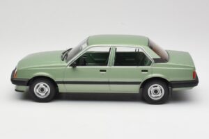 Opel Ascona C Metallic Light Green MCG 1:18 MCG18458 Pressofusione — immagine 3 di 6