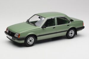 Opel Ascona C Metallic Light Green MCG 1:18 MCG18458 Pressofusione