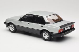 Opel Ascona C SR Argento MCG 1:18 MCG18460 Pressofusione — immagine 5 di 6