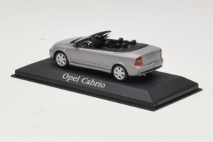 Opel Astra G Cabriolet Grey Metallic Minichamps 1:43 ASTRA001 Pressofusione — immagine 3 di 4
