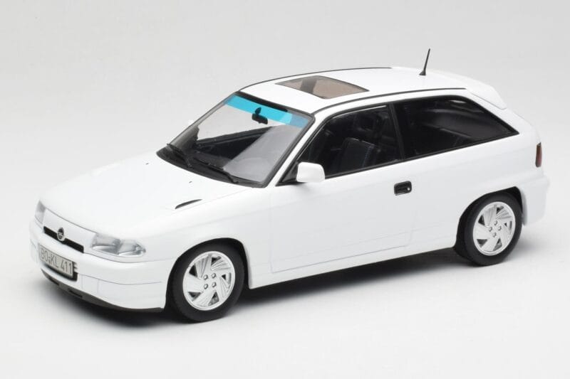Opel Astra F GSi Blanc Casablanca Norev 1:18 183673 Pressofusione